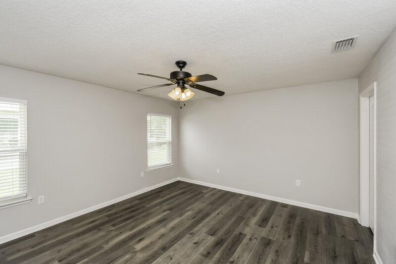 1,900/Mo, 7233 Steventon Way Jacksonville, FL 32244 Main Bedroom View 2