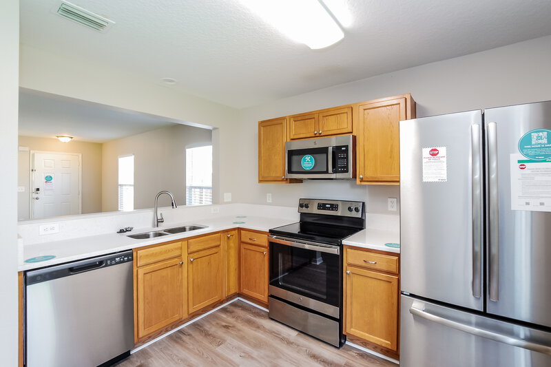 1,825/Mo, 250 Buck Run Way Saint Augustine, FL 32092 Kitchen View