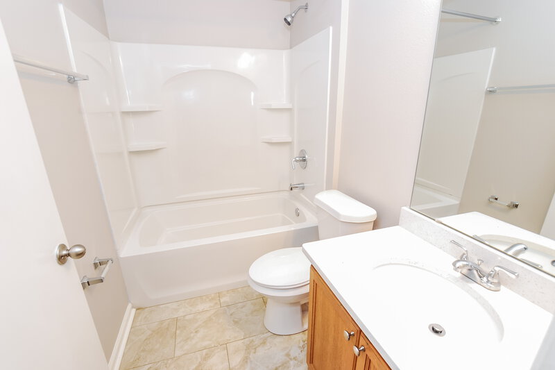 1,825/Mo, 250 Buck Run Way Saint Augustine, FL 32092 Bathroom View