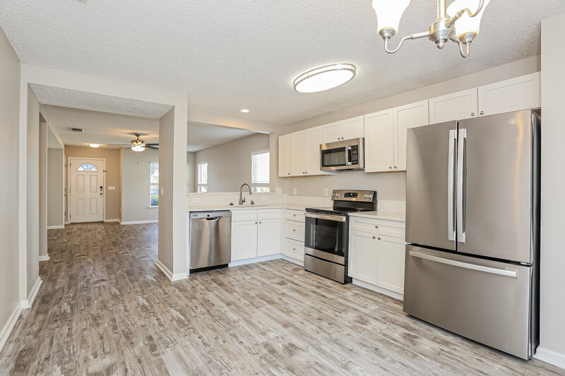 1,990/Mo, 859 Collinswood Dr Jacksonville, FL 32225 Kitchen View 2