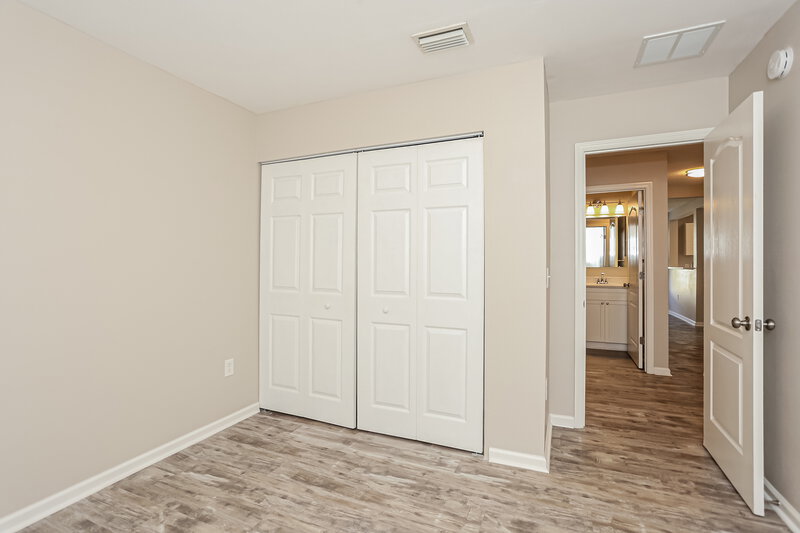 1,990/Mo, 859 Collinswood Dr Jacksonville, FL 32225 Bedroom View 2