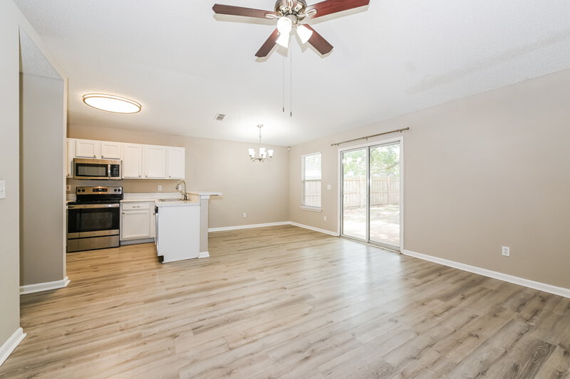 1,715/Mo, 711 Calico Jack Way Green Cove Springs, FL 32043 Living Room View