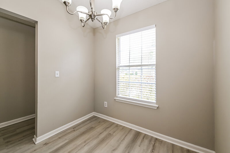 1,715/Mo, 711 Calico Jack Way Green Cove Springs, FL 32043 Dining Room View 2