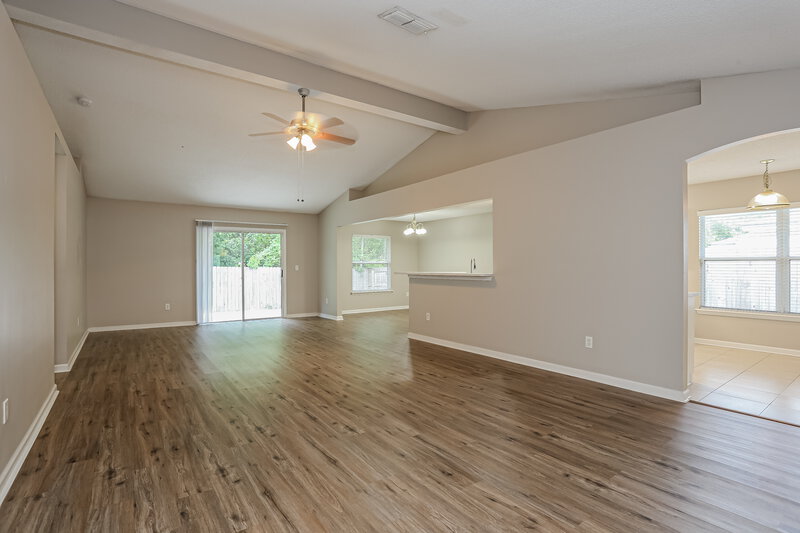 1,855/Mo, 10946 Lauren Oak Ln S Jacksonville, FL 32221 Living Room View 2