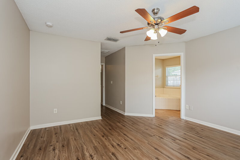 1,855/Mo, 10946 Lauren Oak Ln S Jacksonville, FL 32221 Main Bedroom View 2