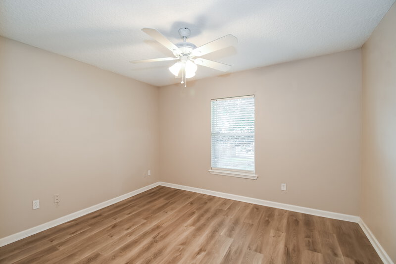 1,975/Mo, 9135 Prosperity Lake Dr Jacksonville, FL 32244 Bedroom View 2