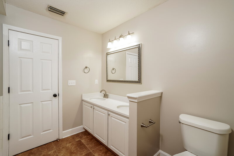 2,055/Mo, 2916 Majestic Oaks Ln Green Cove Springs, FL 32043 Main Bathroom View