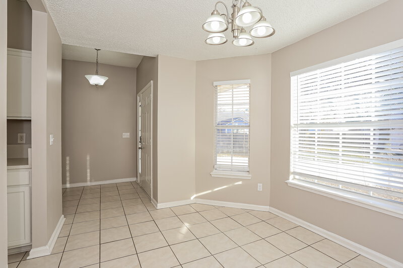 2,240/Mo, 12825 Jordan Blair Ct Jacksonville, FL 32225 Dining Room View