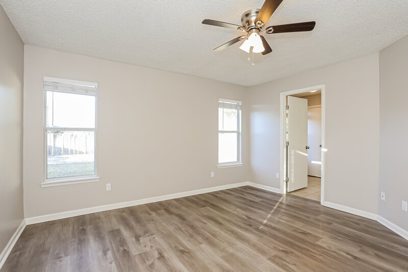 2,240/Mo, 12825 Jordan Blair Ct Jacksonville, FL 32225 Main Bedroom View