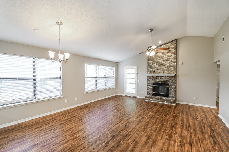 1,710/Mo, 7631 Collins Ridge Blvd Jacksonville, FL 32244 Living Room View