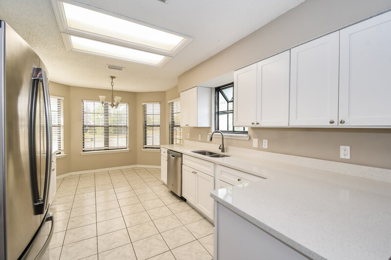 1,710/Mo, 7631 Collins Ridge Blvd Jacksonville, FL 32244 Kitchen View 2
