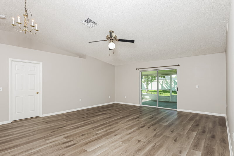1,765/Mo, 1615 Dartmouth Dr Middleburg, FL 32068 Living Room View