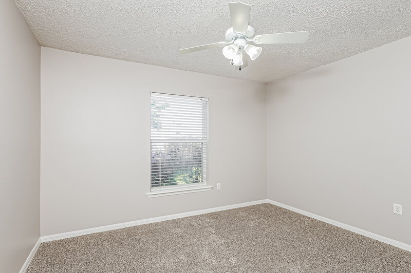 1,765/Mo, 1615 Dartmouth Dr Middleburg, FL 32068 Bedroom View 2