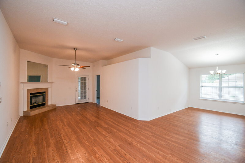 1,900/Mo, 2479 Spring Pond Ln Jacksonville, FL 32221 Living Room View