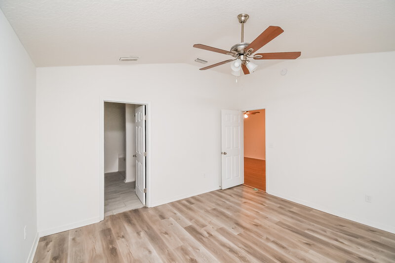 1,900/Mo, 2479 Spring Pond Ln Jacksonville, FL 32221 Main Bedroom View 2