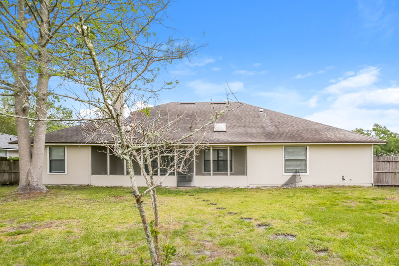 2,900/Mo, 2485 Larchwood St Orange Park, FL 32065 Rear View