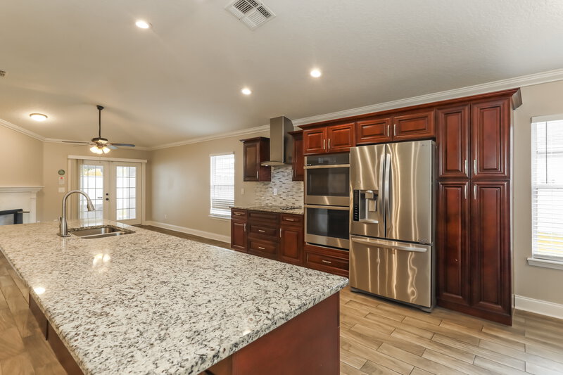 1,995/Mo, 2891 Tuscarora Tr Middleburg, FL 32068 Kitchen View