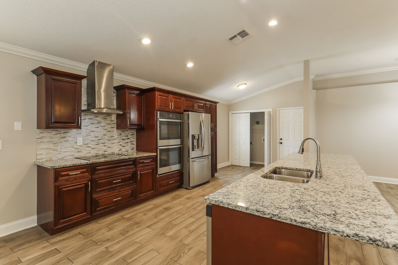 1,995/Mo, 2891 Tuscarora Tr Middleburg, FL 32068 Kitchen View 2