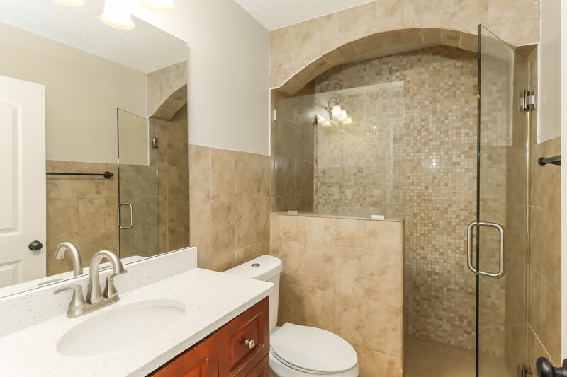 1,995/Mo, 2891 Tuscarora Tr Middleburg, FL 32068 Bathroom View