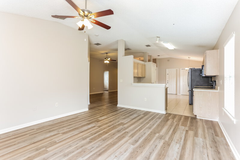 1,800/Mo, 8071 Timber Point Dr Jacksonville, FL 32244 Dining Room View