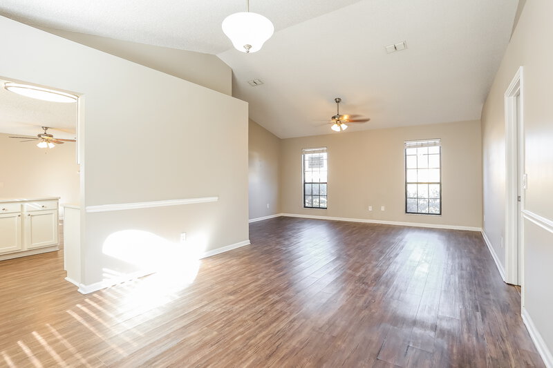 1,850/Mo, 1464 Rose Hill Dr W Jacksonville, FL 32221 Living Room View