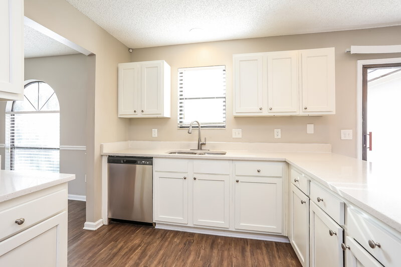 1,850/Mo, 1464 Rose Hill Dr W Jacksonville, FL 32221 Kitchen View