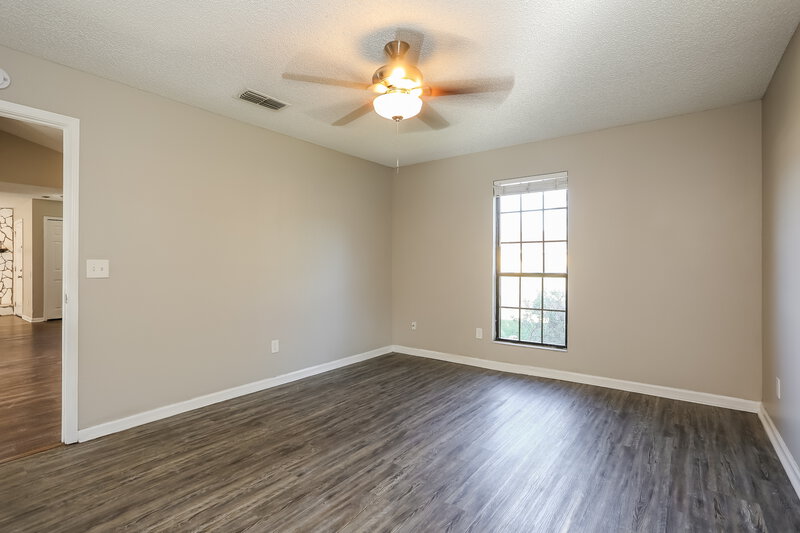 1,850/Mo, 1464 Rose Hill Dr W Jacksonville, FL 32221 Main Bedroom View 2