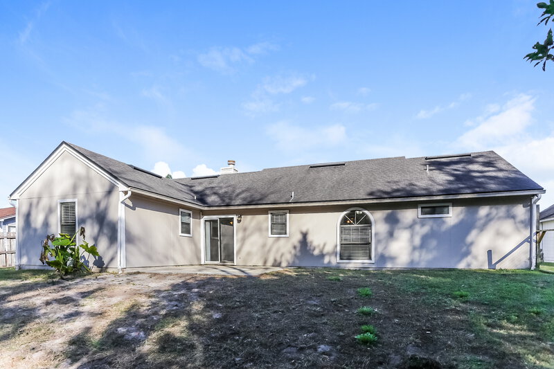 1,850/Mo, 1464 Rose Hill Dr W Jacksonville, FL 32221 Rear View