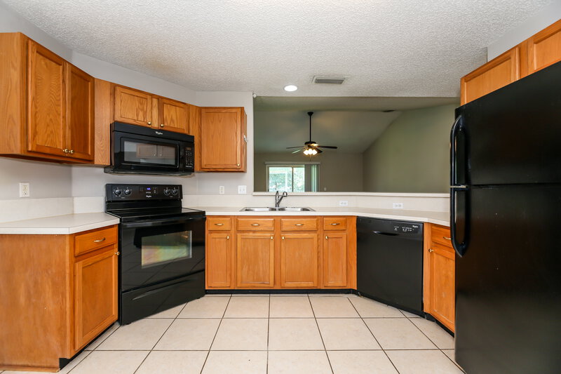 1,945/Mo, 3518 Brangus Ct Jacksonville, FL 32226 Kitchen View
