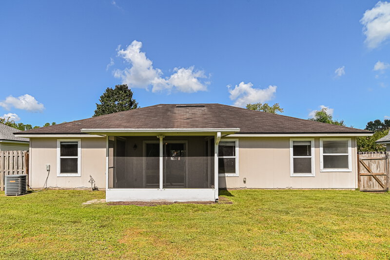2,130/Mo, 3518 Brangus Ct Jacksonville, FL 32226 Rear View