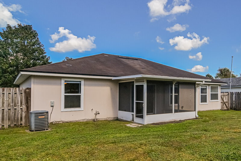 2,130/Mo, 3518 Brangus Ct Jacksonville, FL 32226 Rear View 2