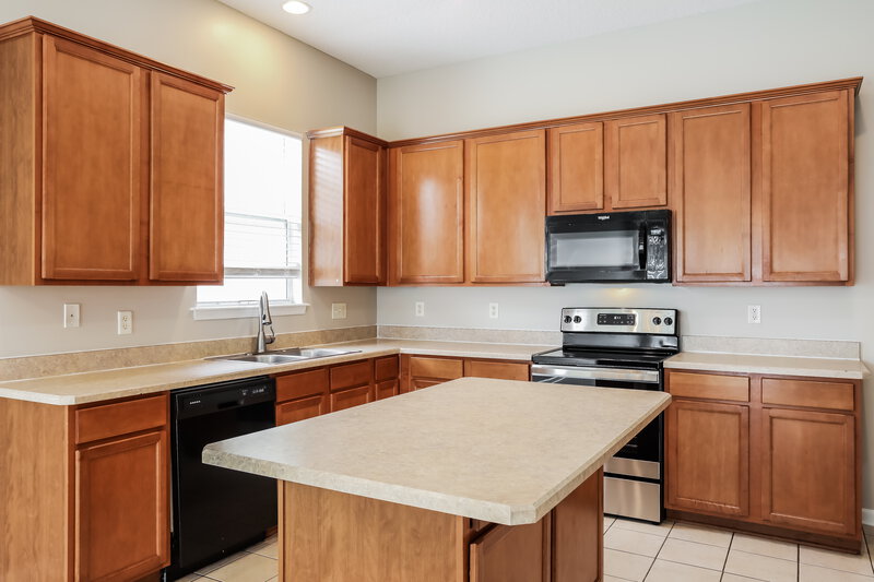 2,025/Mo, 3917 Leatherwood Dr Orange Park, FL 32065 Kitchen View