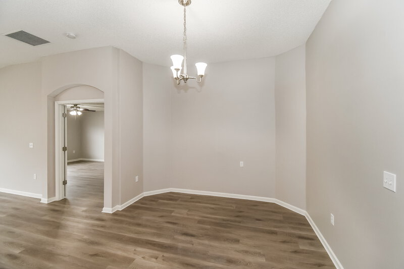 1,885/Mo, 1602 Elsa Dr Jacksonville, FL 32218 Dining Room View