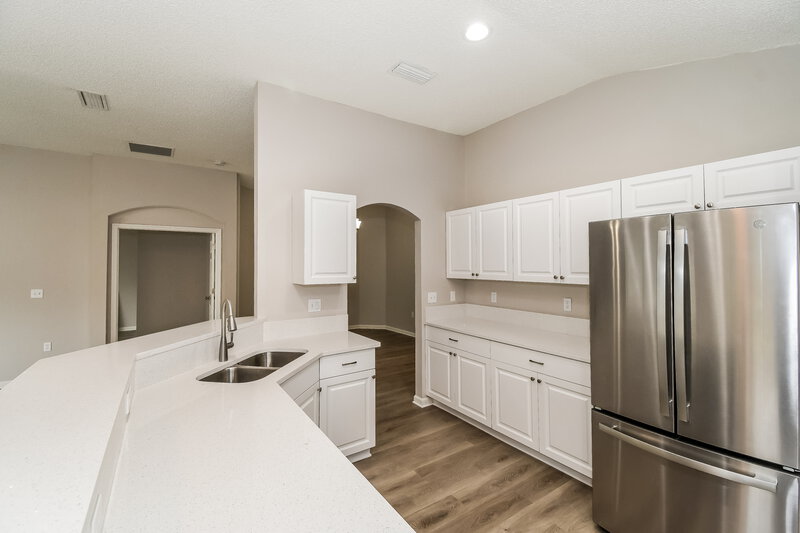 1,885/Mo, 1602 Elsa Dr Jacksonville, FL 32218 Kitchen View 2
