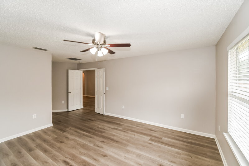 1,885/Mo, 1602 Elsa Dr Jacksonville, FL 32218 Bedroom View