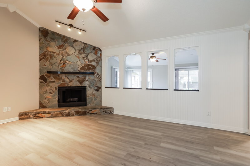 1,785/Mo, 1755 Farm Way Middleburg, FL 32068 Living Room View