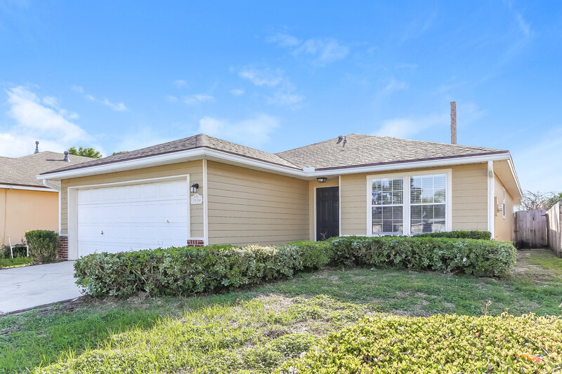 2,030/Mo, 3416 International Village Dr W Jacksonville, FL 32277 Front View