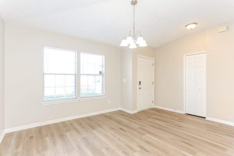 2,030/Mo, 3416 International Village Dr W Jacksonville, FL 32277 Dining Room View