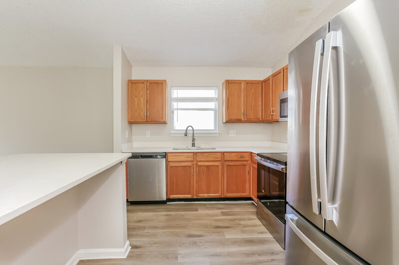 2,030/Mo, 3416 International Village Dr W Jacksonville, FL 32277 Kitchen View