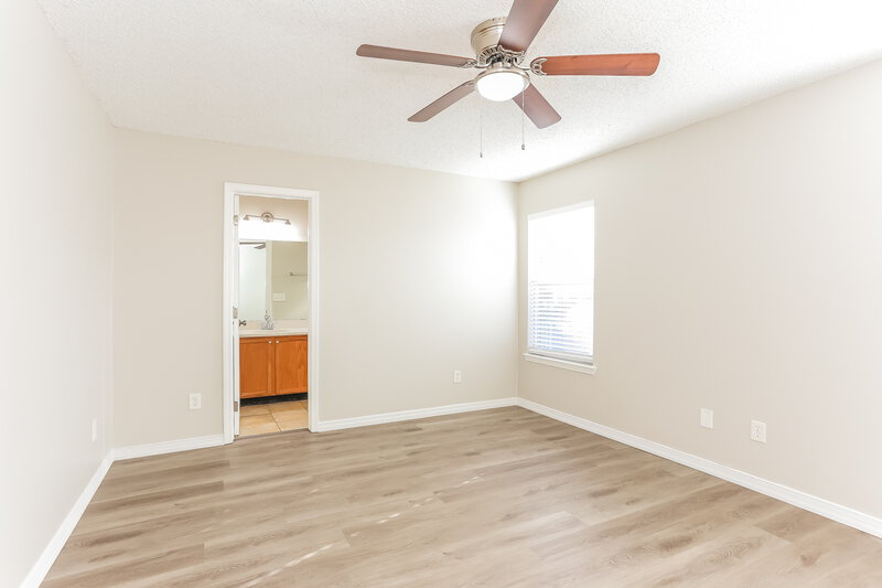 2,030/Mo, 3416 International Village Dr W Jacksonville, FL 32277 Main Bedroom View