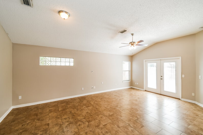 1,920/Mo, 1141 Brookwood Bluff Rd E Jacksonville, FL 32225 Living Room View 3