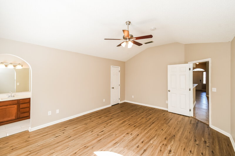 1,920/Mo, 1141 Brookwood Bluff Rd E Jacksonville, FL 32225 Main Bedroom View 2