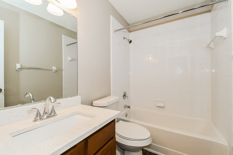 2,780/Mo, 1141 Brookwood Bluff Rd E Jacksonville, FL 32225 Bathroom View