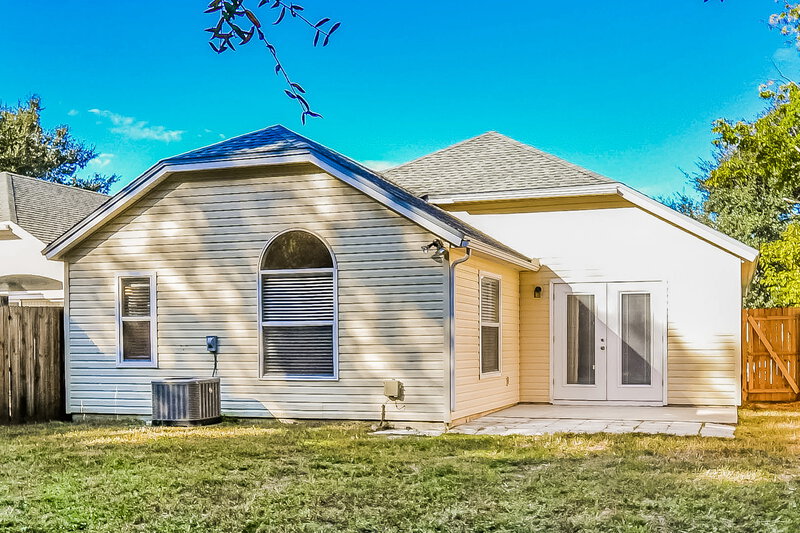 2,780/Mo, 1141 Brookwood Bluff Rd E Jacksonville, FL 32225 Rear View