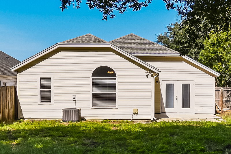 1,920/Mo, 1141 Brookwood Bluff Rd E Jacksonville, FL 32225 Rear View 2
