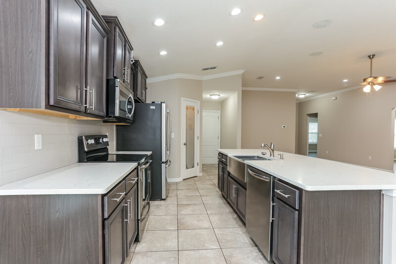 2,970/Mo, 15772 Pinyon Ln Jacksonville, FL 32218 Kitchen View 2