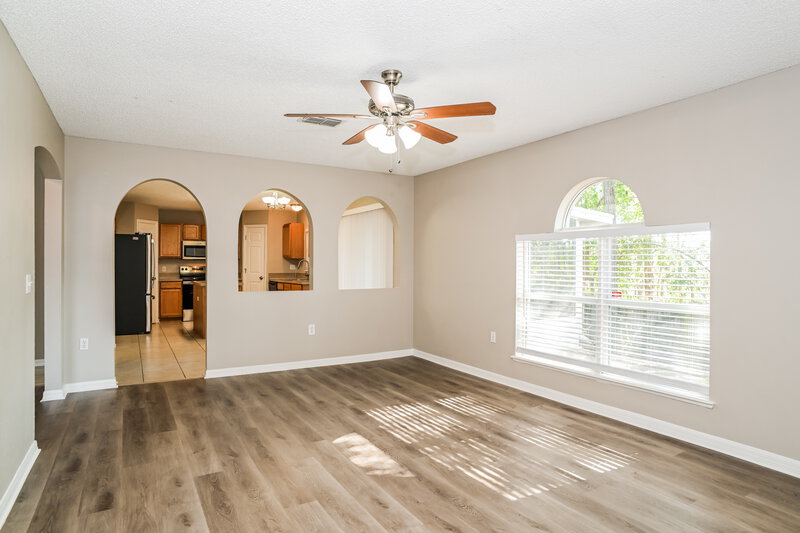 2,120/Mo, 4014 Broad Creek Ln Jacksonville, FL 32218 Living Room View