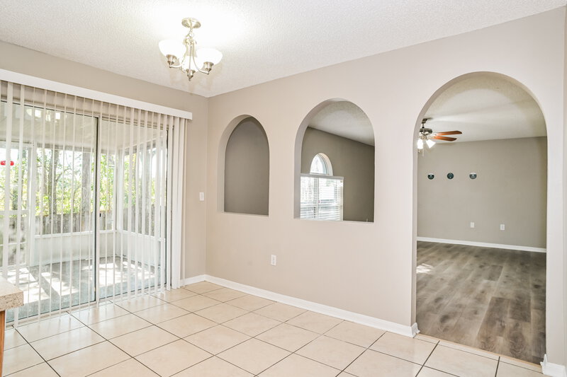 2,120/Mo, 4014 Broad Creek Ln Jacksonville, FL 32218 Breakfast Nook View