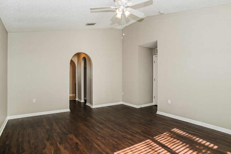 2,120/Mo, 4014 Broad Creek Ln Jacksonville, FL 32218 Main Bedroom View 2