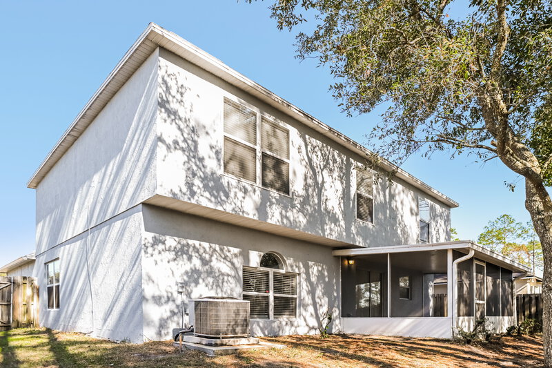 2,120/Mo, 4014 Broad Creek Ln Jacksonville, FL 32218 Rear View